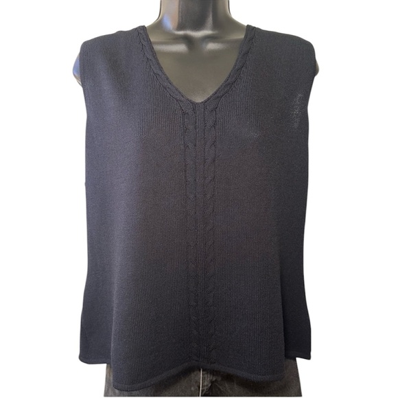 St. John Tops - St. John Classic Knit Tank with Cable Detailing